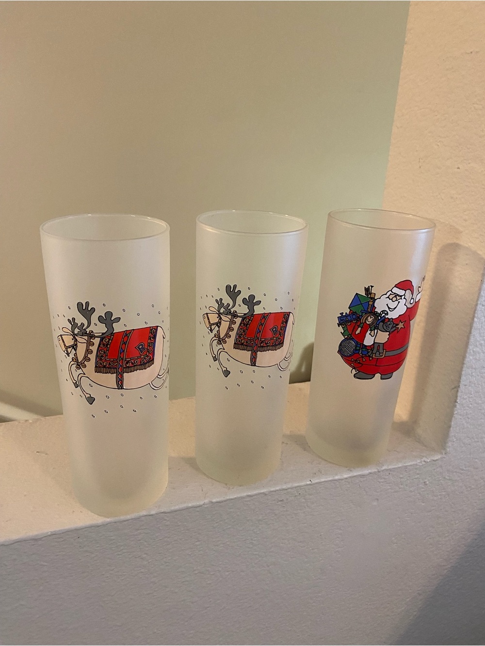 Dartington Designs.Vintage Tall Frosted Christmas Drinking Glasses.France.